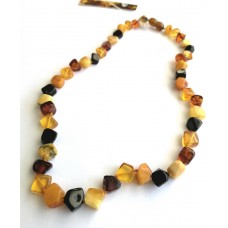 GLT Sertifikalı Baltık Damla Kehribar Karışık Renk Yetişkin Kolye